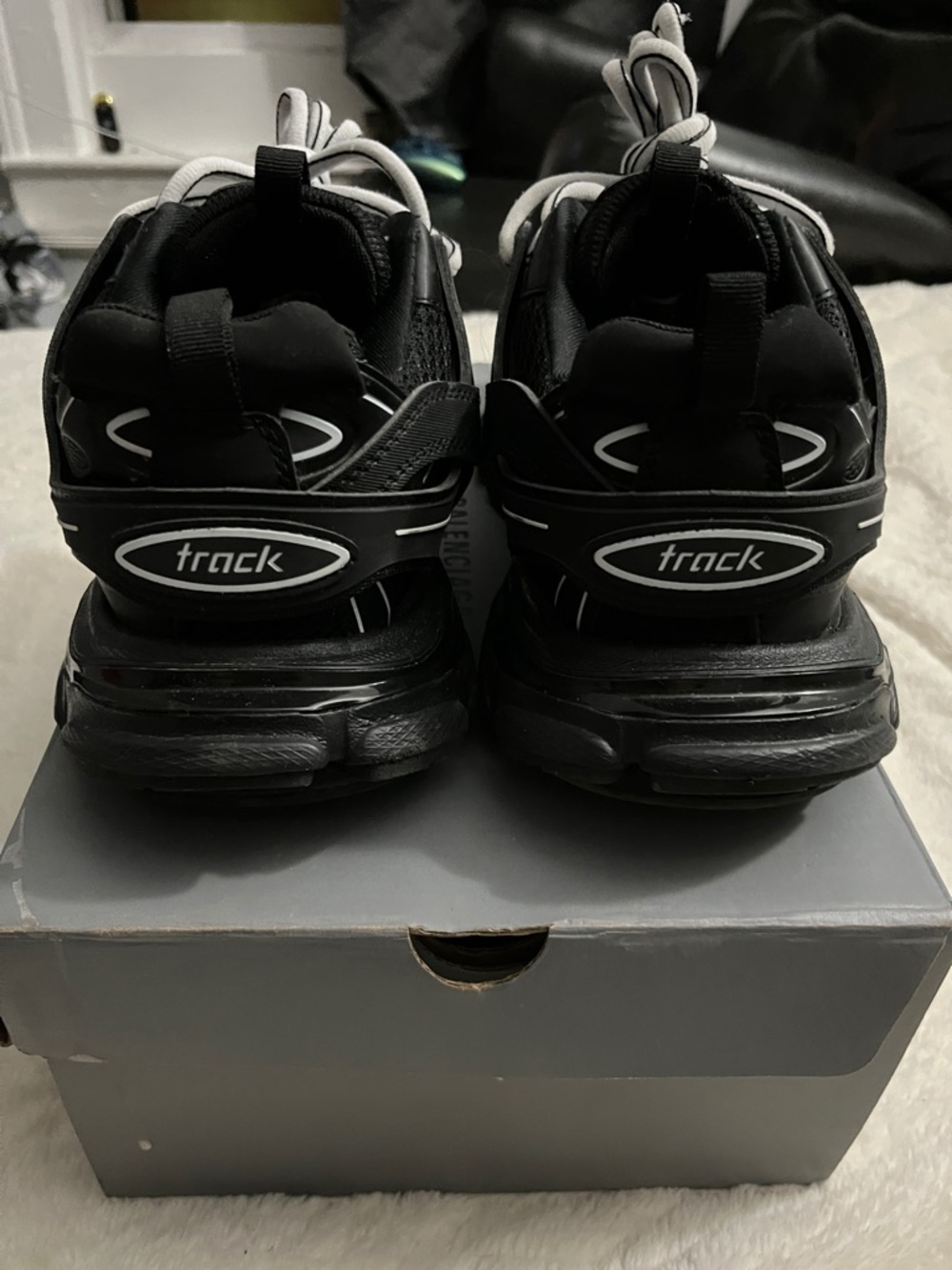 Authentic Balenciaga Tracks Black - Picture 5 of 6